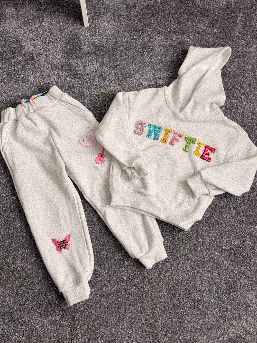 Lola + The Boys "SWIFTIE" Embellished Hoodie & Joggers Girl’s Size 6
